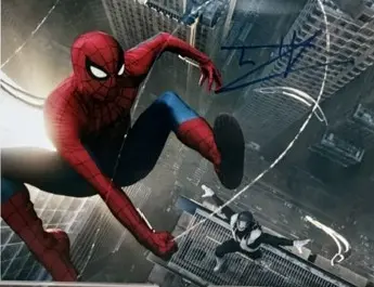 Tom Holland — Tom Holland Signed Photo