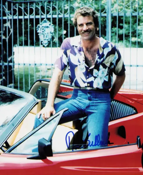 Tom Selleck — Tom Selleck signed photo