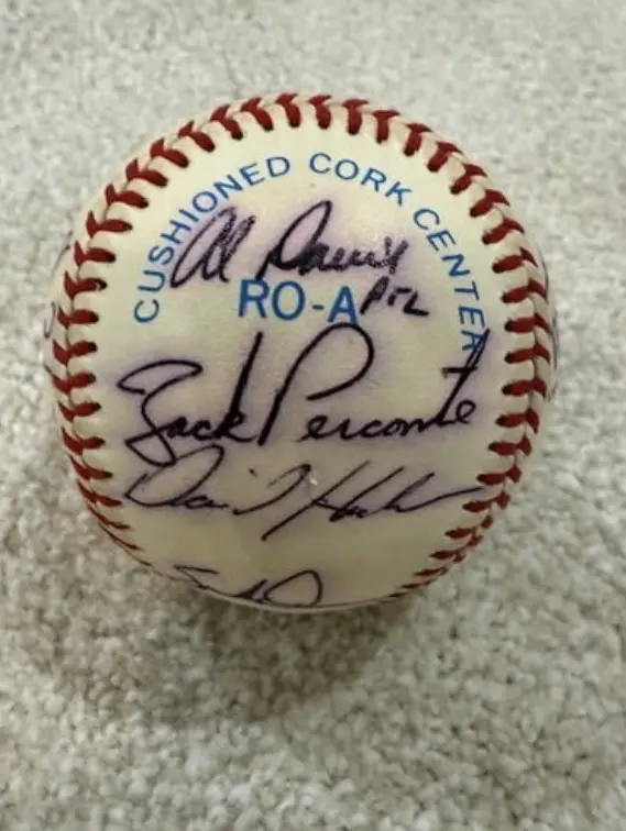 Seattle Mariners — Signed team ball by the Seattle Mariners